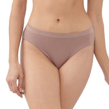 medium coverage mid rise knitted boyleg panty